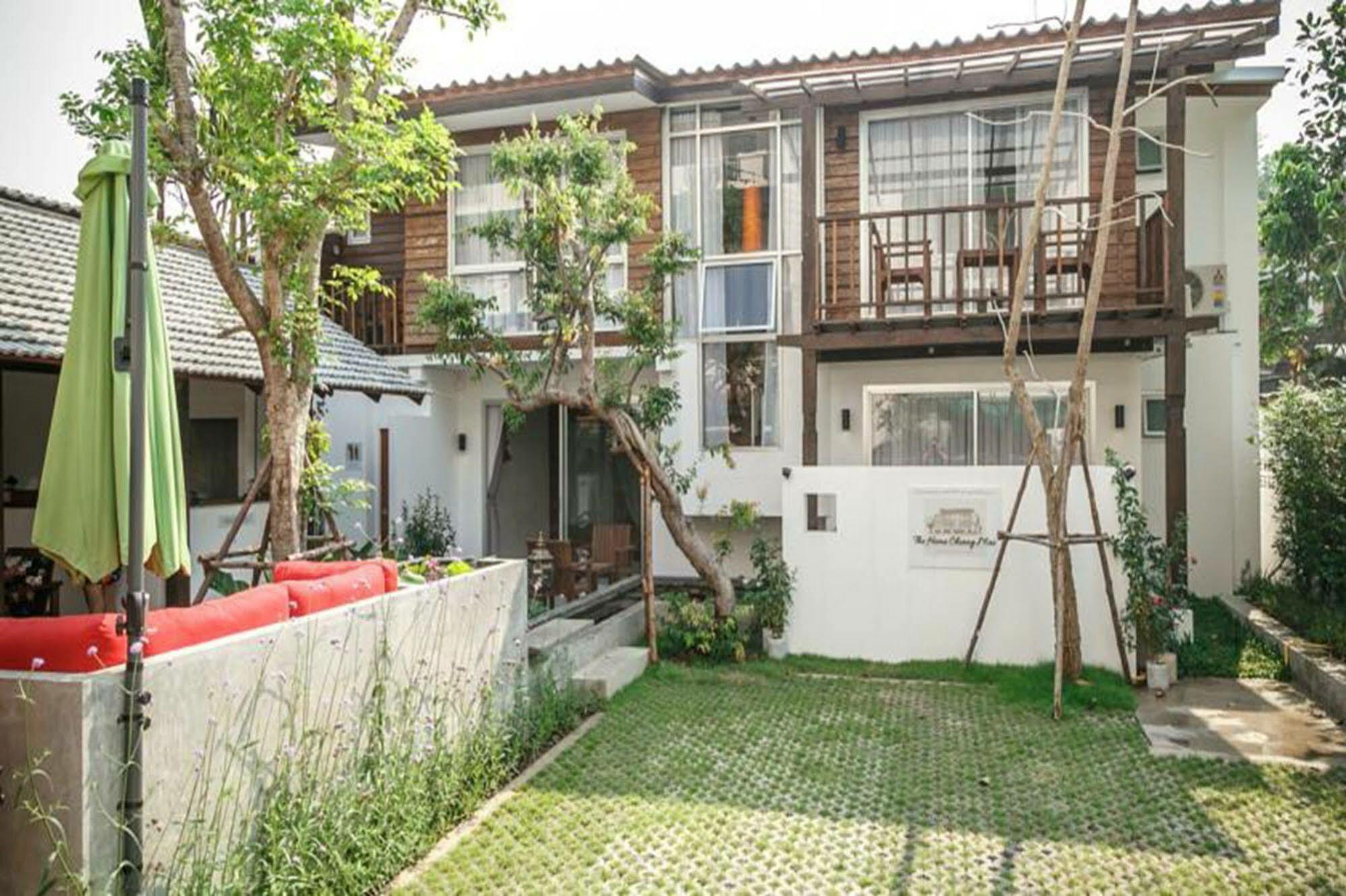 The Home Chiangmai Luxury Guesthouse Чиангмай Экстерьер фото